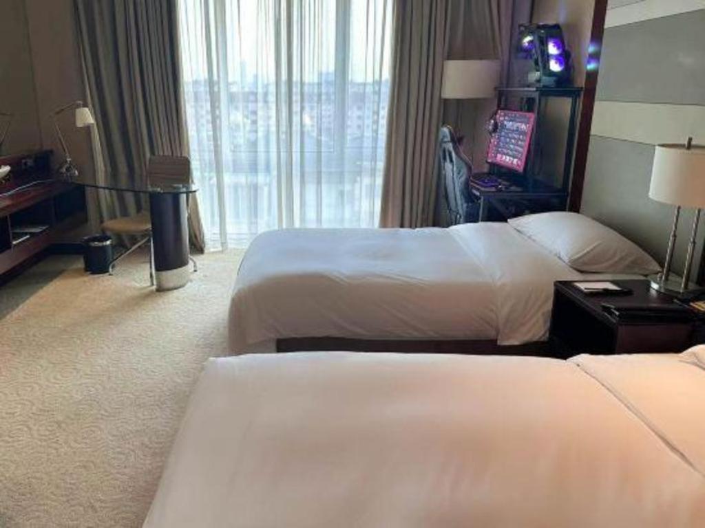 The Qube Shanghai Nanqiao Екстер'єр фото