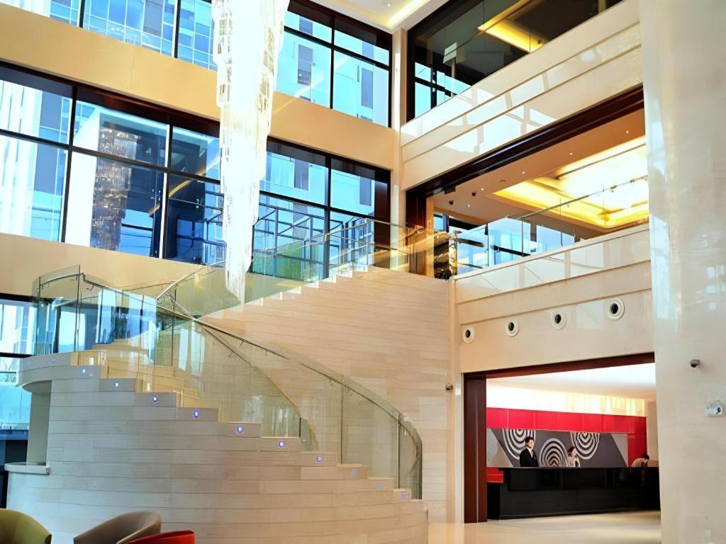 The Qube Shanghai Nanqiao Екстер'єр фото